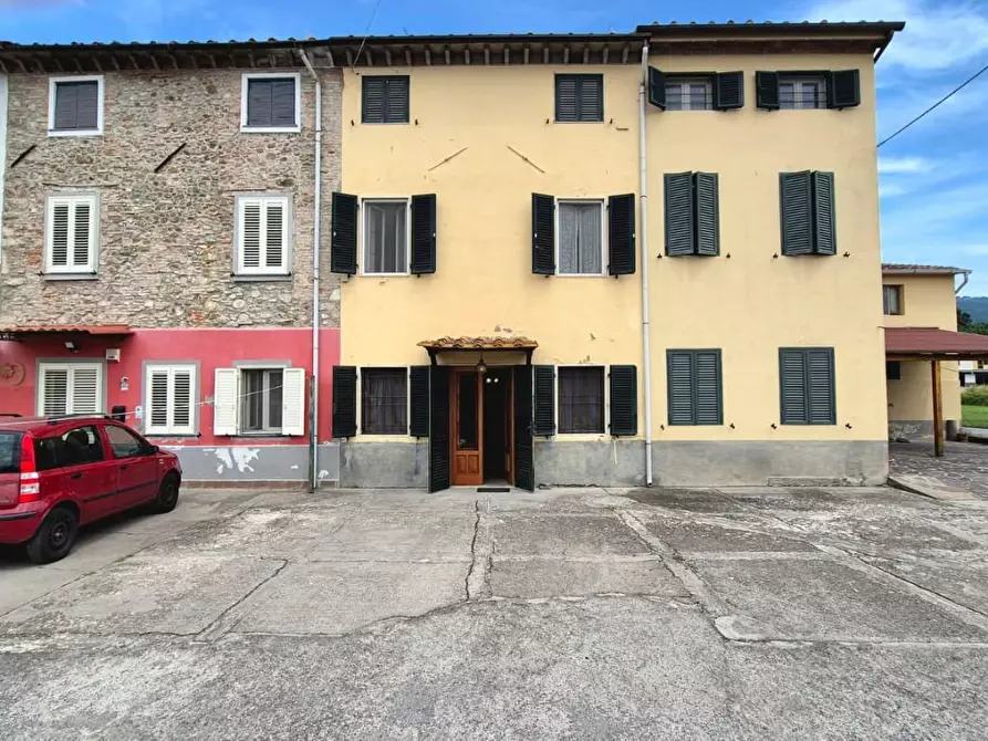 Immagine 1 di Terratetto in vendita  a Capannori