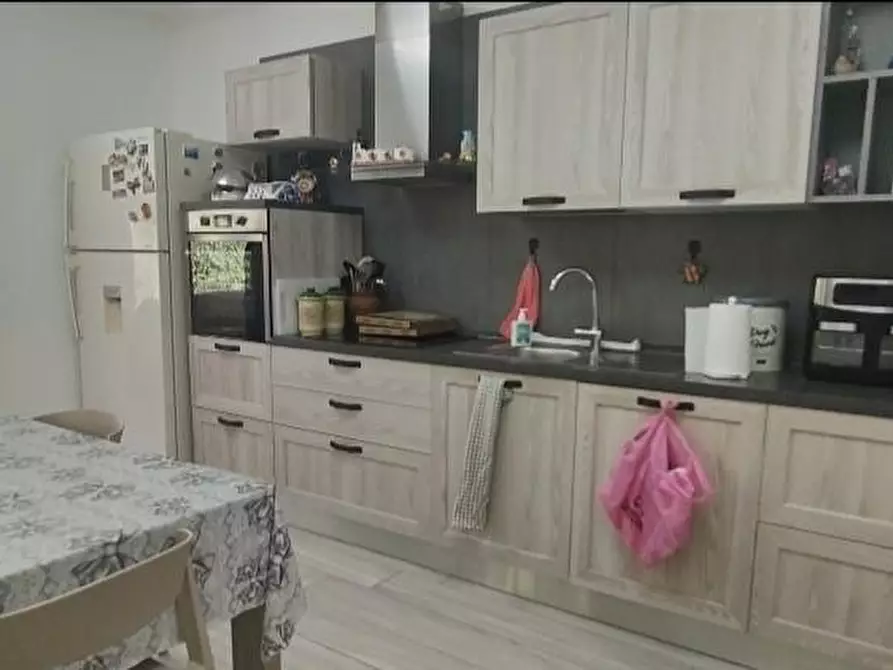 Immagine 27 di Casa indipendente in vendita  a Massa