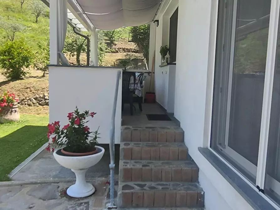 Immagine 17 di Casa indipendente in vendita  a Massa