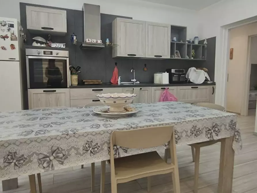 Immagine 3 di Casa indipendente in vendita  a Massa