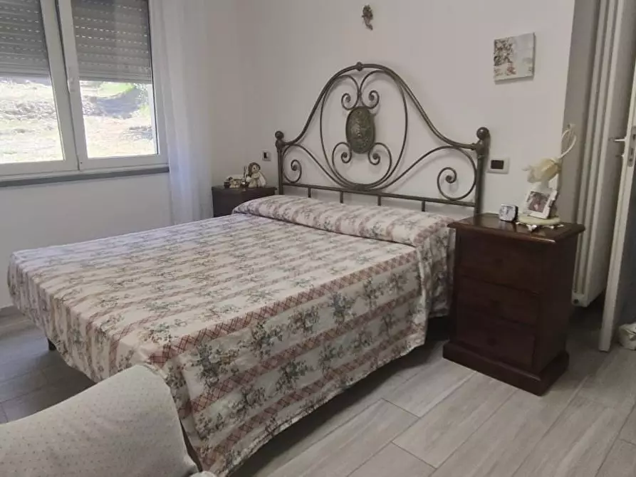 Immagine 12 di Casa indipendente in vendita  a Massa