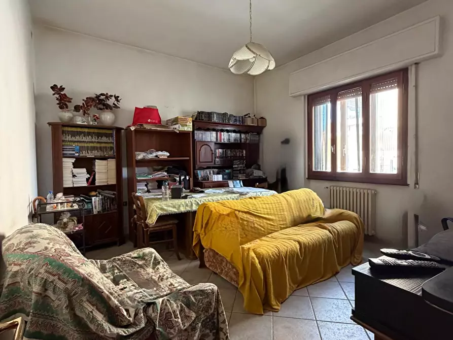 Immagine 6 di Casa indipendente in vendita  a Carmignano