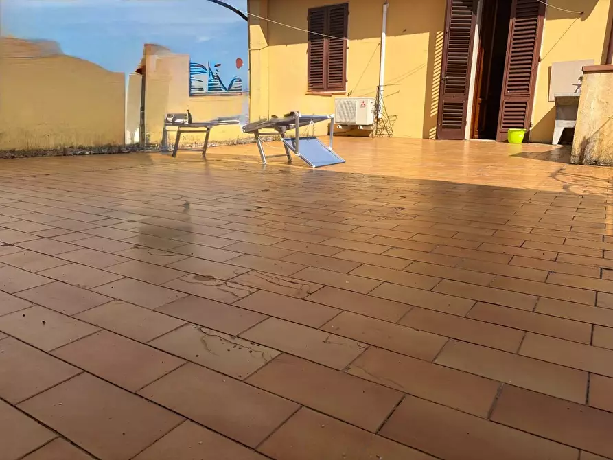 Immagine 25 di Casa indipendente in vendita  a Carmignano