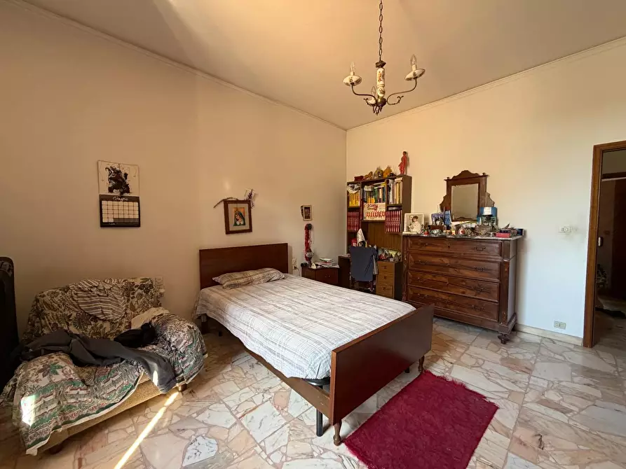 Immagine 18 di Casa indipendente in vendita  a Carmignano