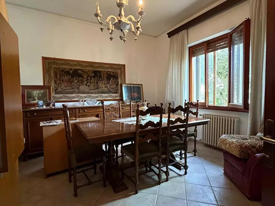 Immagine 2 di Casa indipendente in vendita  a Carmignano