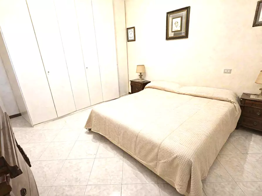 Immagine 21 di Appartamento in vendita  a Montignoso