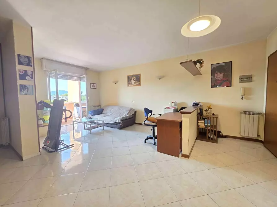 Immagine 8 di Appartamento in vendita  a Montignoso