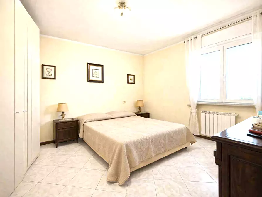 Immagine 20 di Appartamento in vendita  a Montignoso