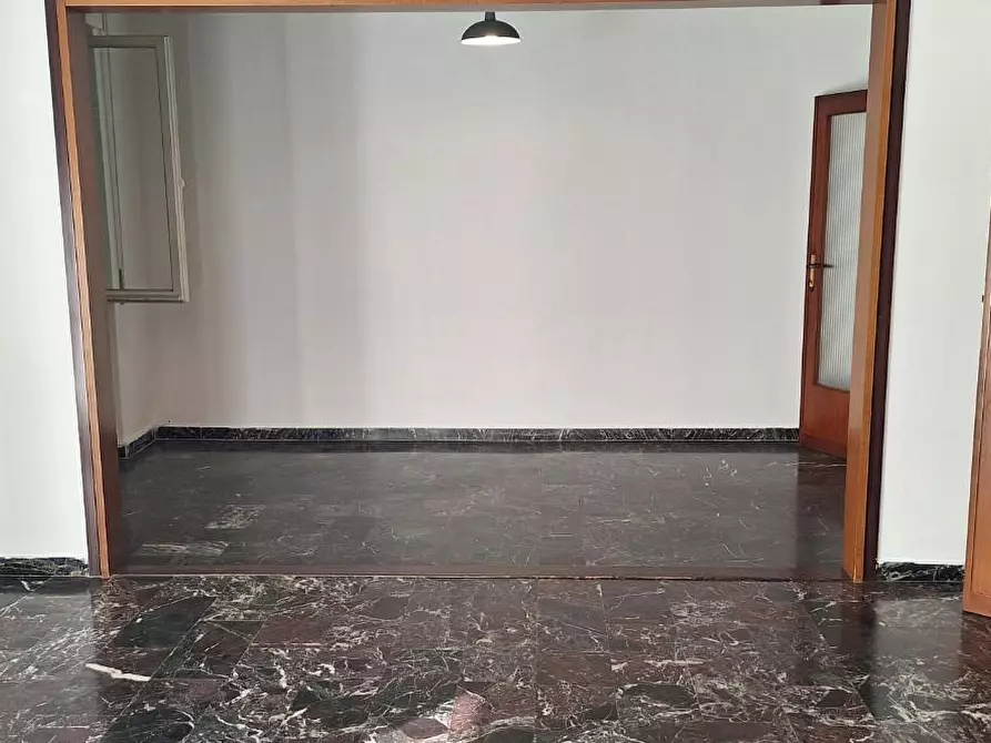 Immagine 2 di Appartamento in vendita  a Livorno