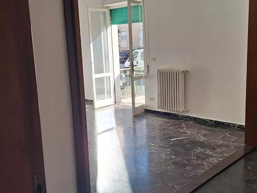 Immagine 5 di Appartamento in vendita  a Livorno