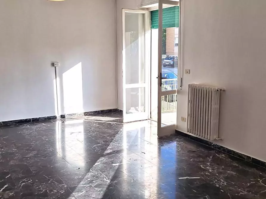 Immagine 3 di Appartamento in vendita  a Livorno