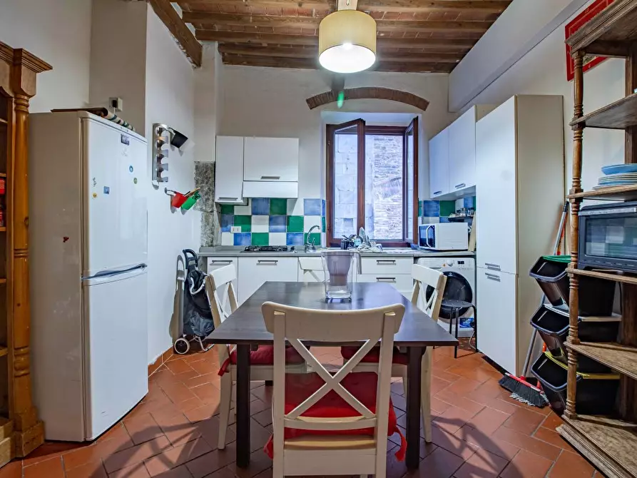 Immagine 2 di Appartamento in vendita  a Pisa