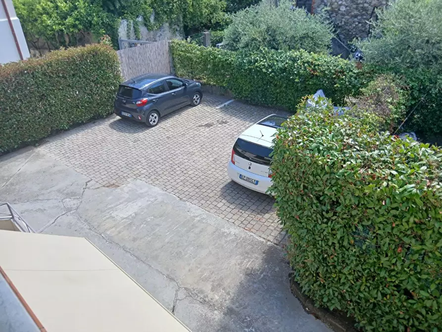 Immagine 27 di Appartamento in vendita  a Massa
