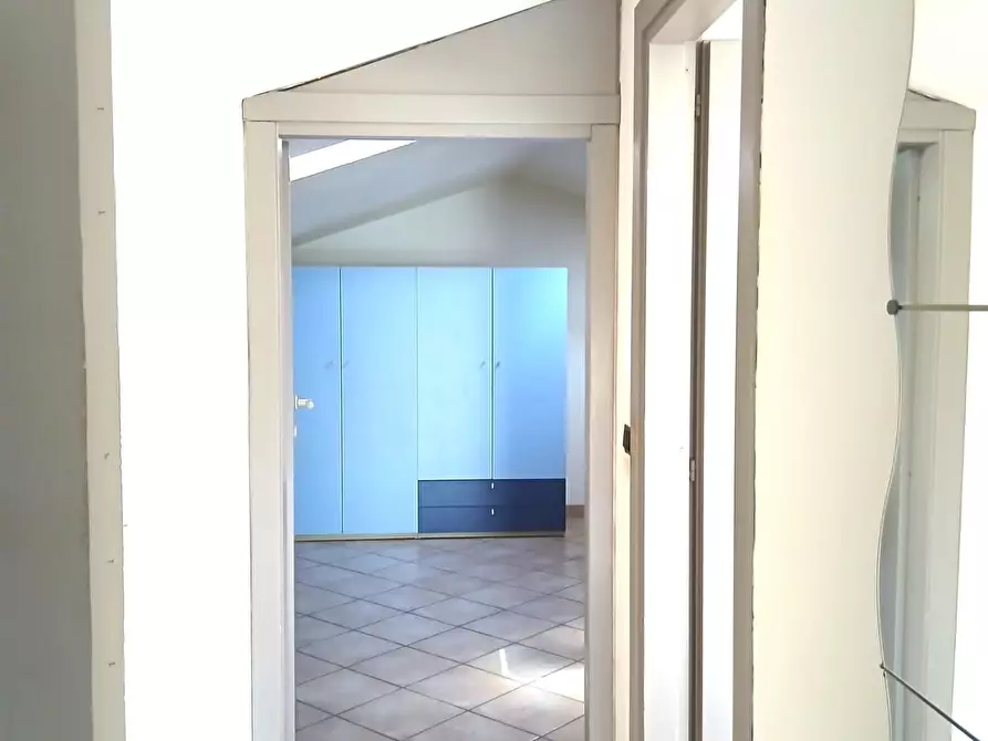 Immagine 3 di Appartamento in vendita  a Massa