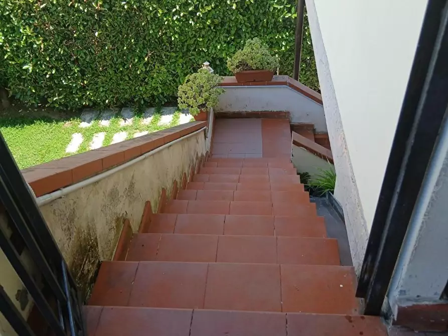Immagine 46 di Appartamento in vendita  a Massa