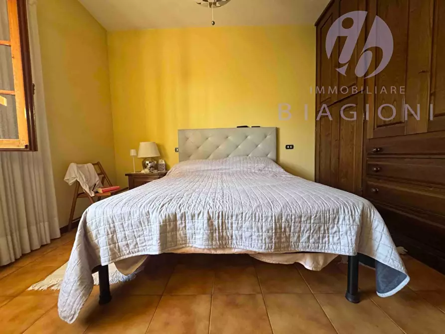Immagine 27 di Casa bifamiliare in vendita  a Camaiore