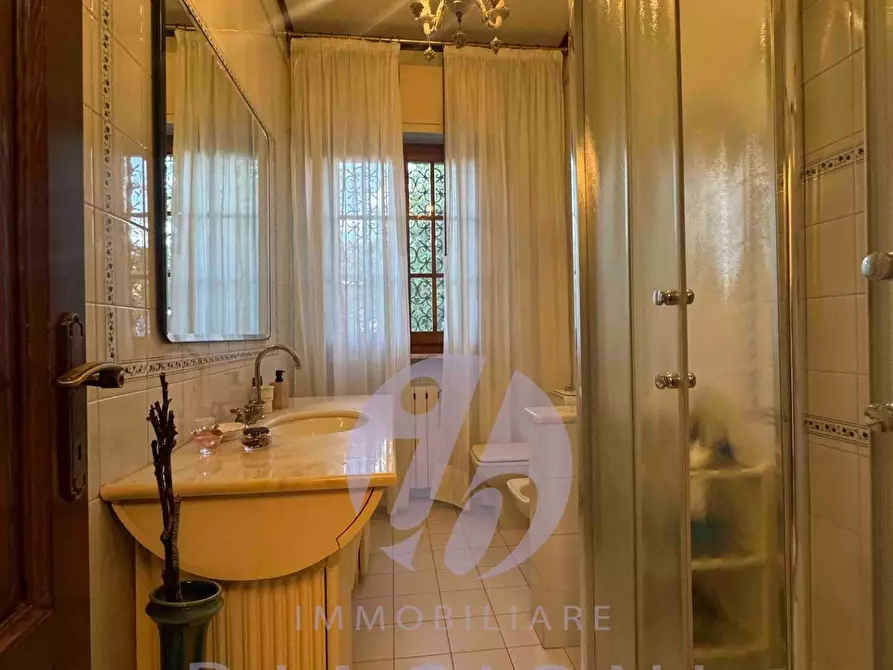 Immagine 13 di Casa bifamiliare in vendita  a Camaiore