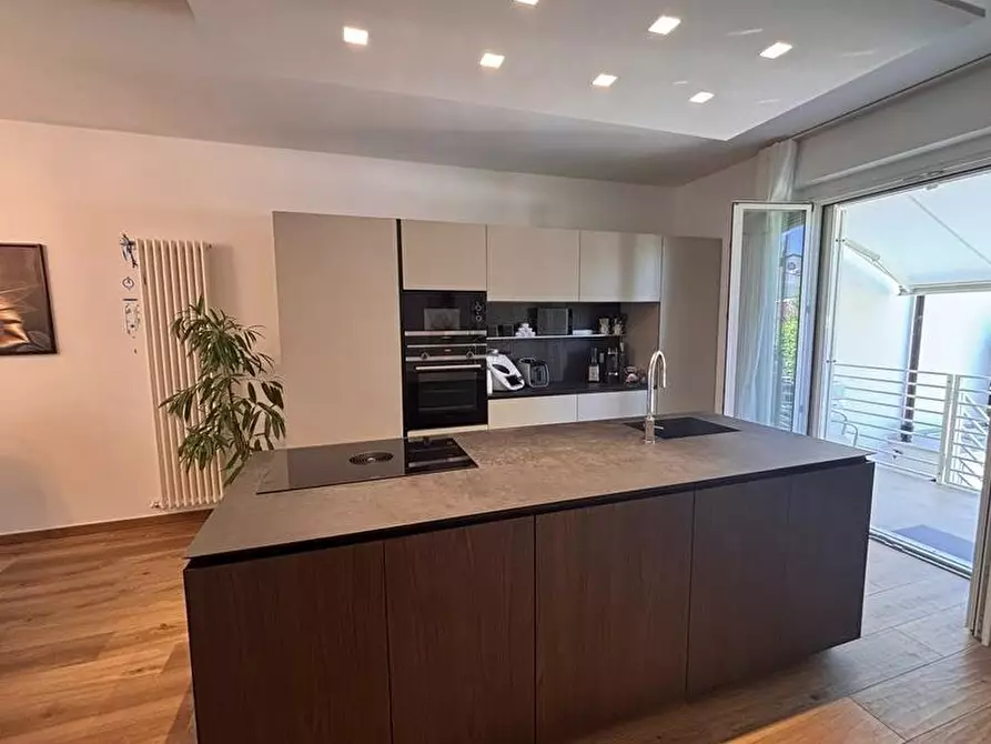 Immagine 4 di Casa bifamiliare in vendita  a Montignoso