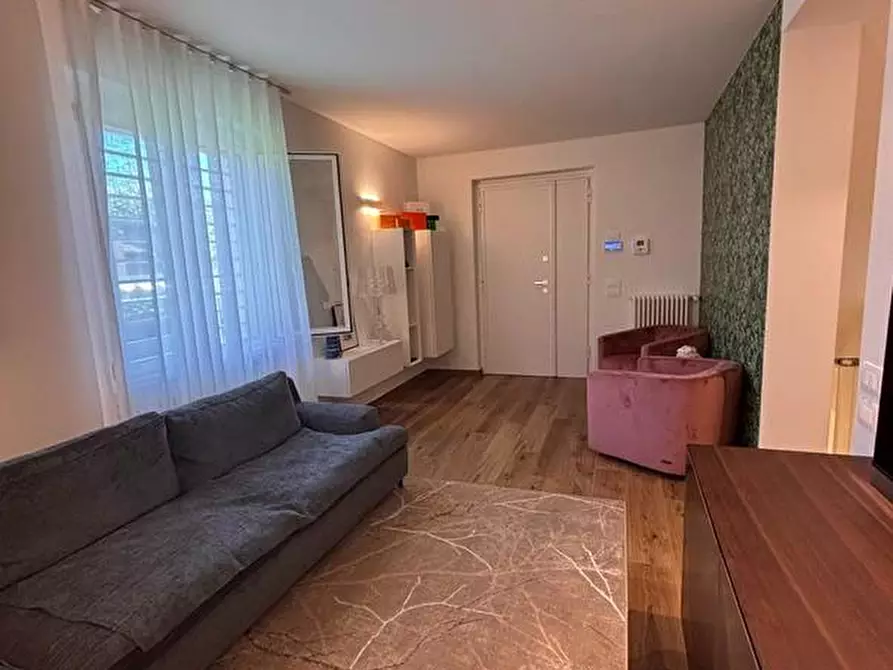 Immagine 5 di Casa bifamiliare in vendita  a Montignoso