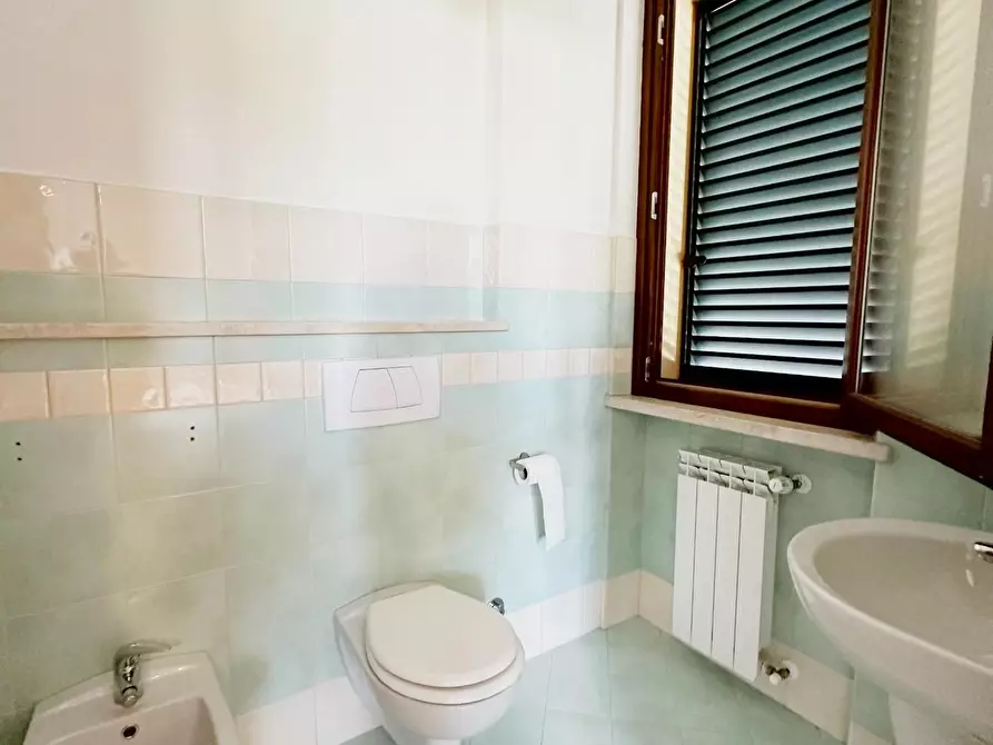Immagine 14 di Palazzo in vendita  a Altopascio