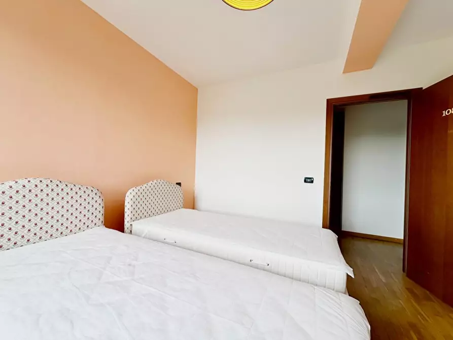 Immagine 5 di Palazzo in vendita  a Altopascio