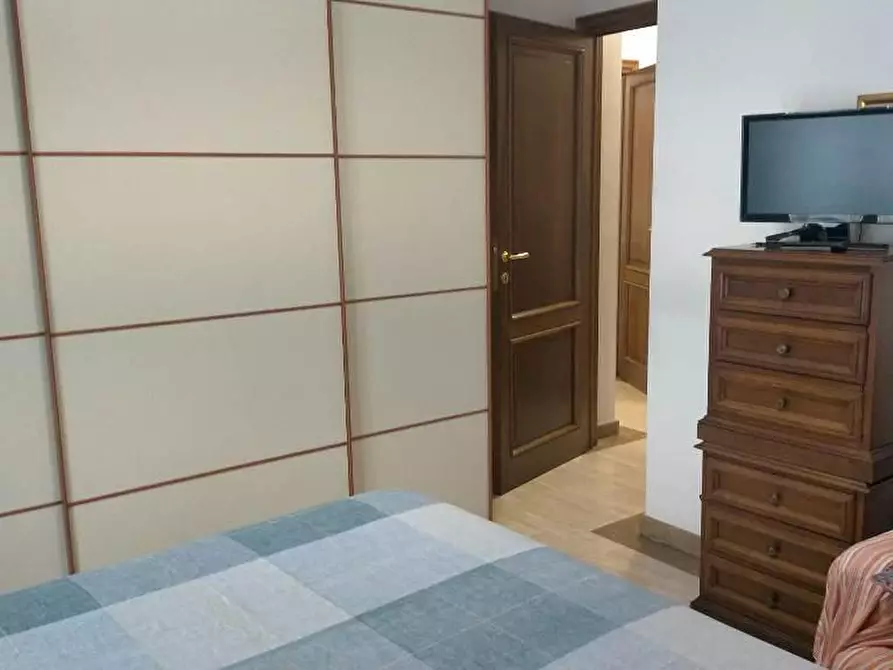 Immagine 12 di Appartamento in vendita  a Carrara