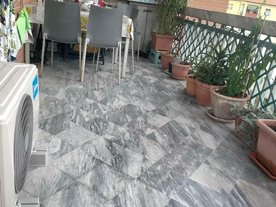 Immagine 3 di Appartamento in vendita  a Carrara