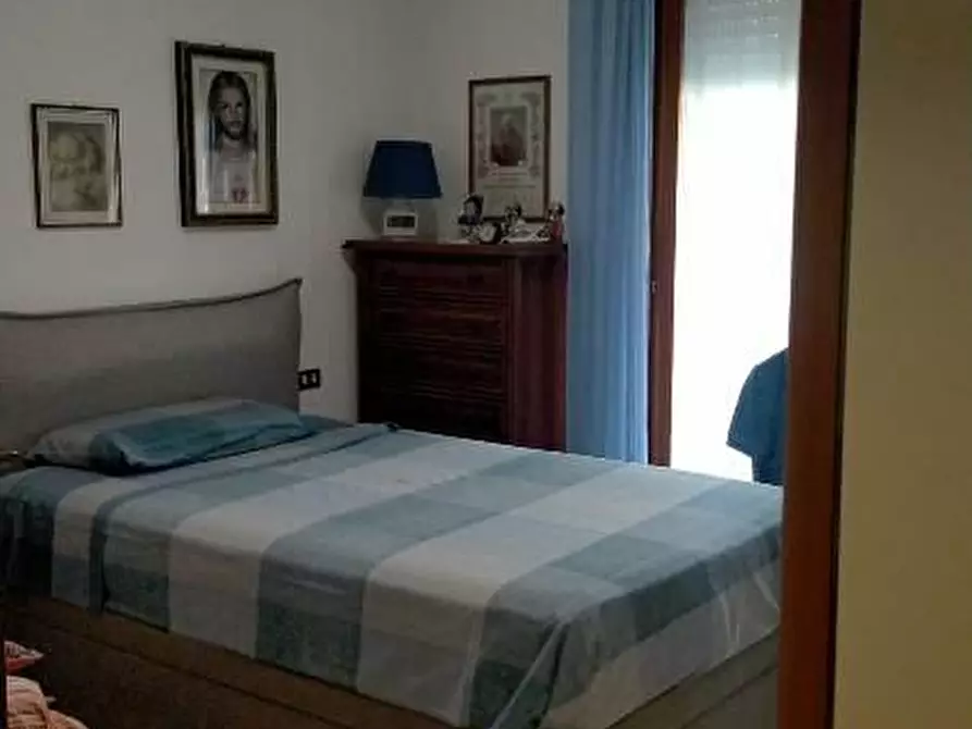 Immagine 11 di Appartamento in vendita  a Carrara