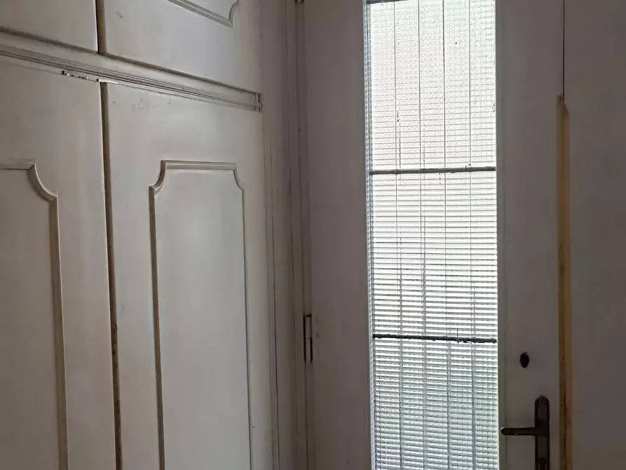 Immagine 32 di Villa in vendita  a Livorno