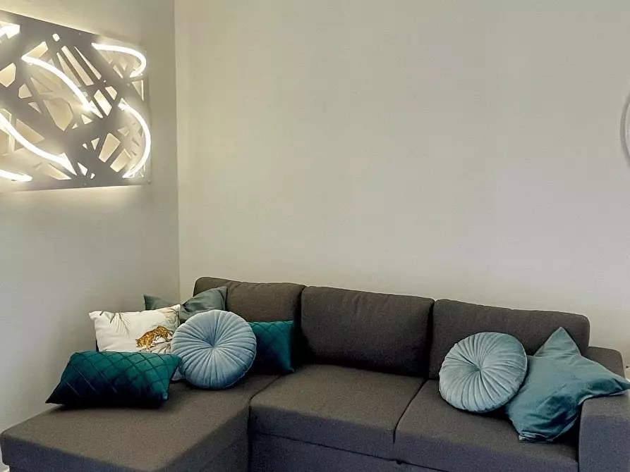 Immagine 4 di Appartamento in vendita  a Carrara