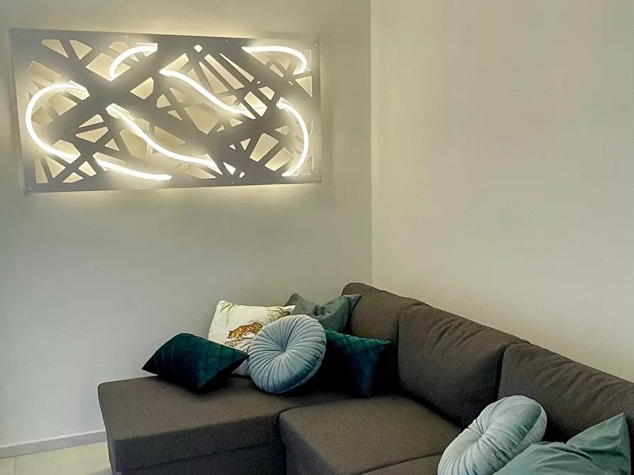 Immagine 5 di Appartamento in vendita  a Carrara