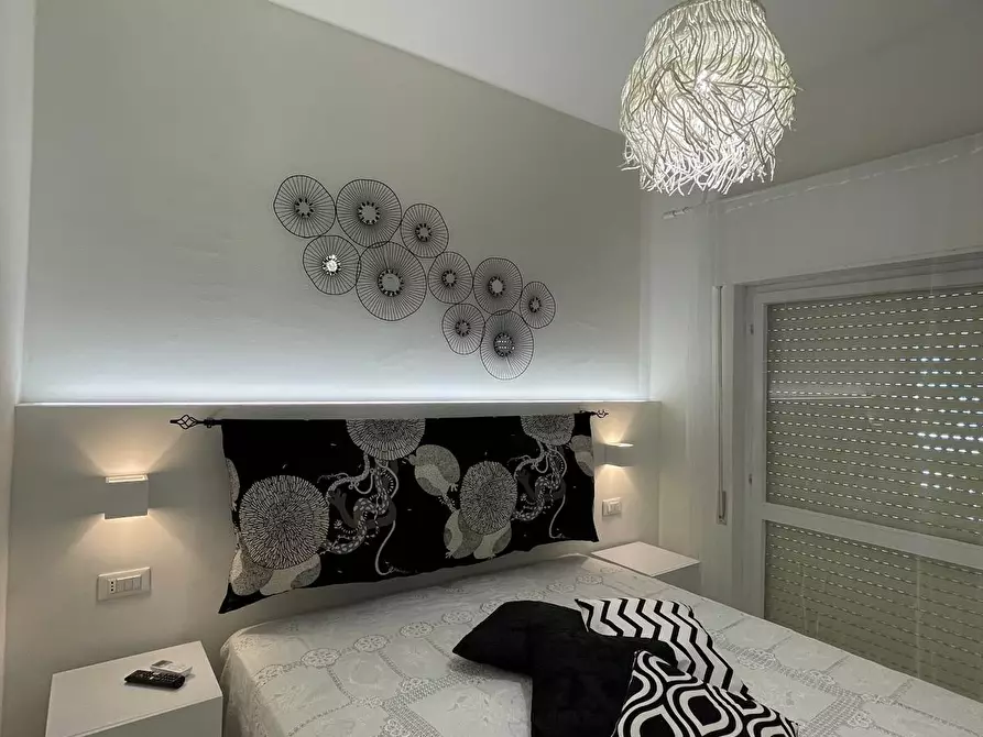 Immagine 19 di Appartamento in vendita  a Carrara