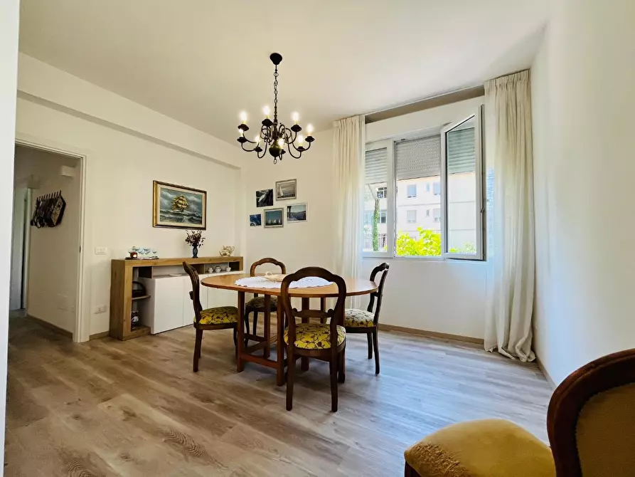 Immagine 24 di Appartamento in vendita  a Viareggio