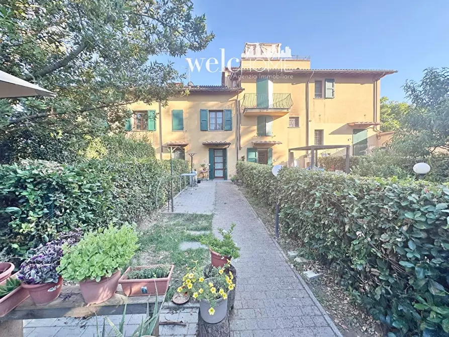 Immagine 1 di Terratetto in vendita  a Lastra A Signa