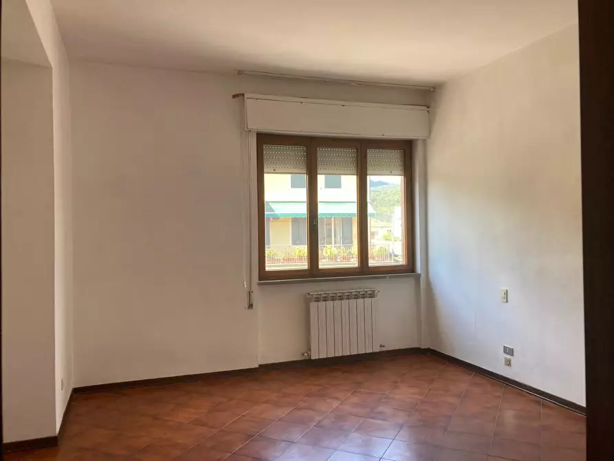 Immagine 18 di Appartamento in vendita  a Lucca