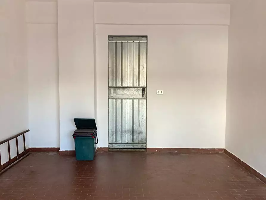 Immagine 23 di Appartamento in vendita  a Lucca