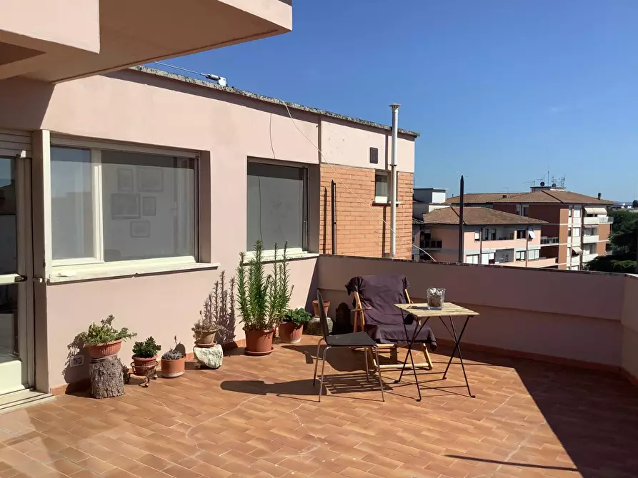 Immagine 1 di Appartamento in affitto  a Pisa
