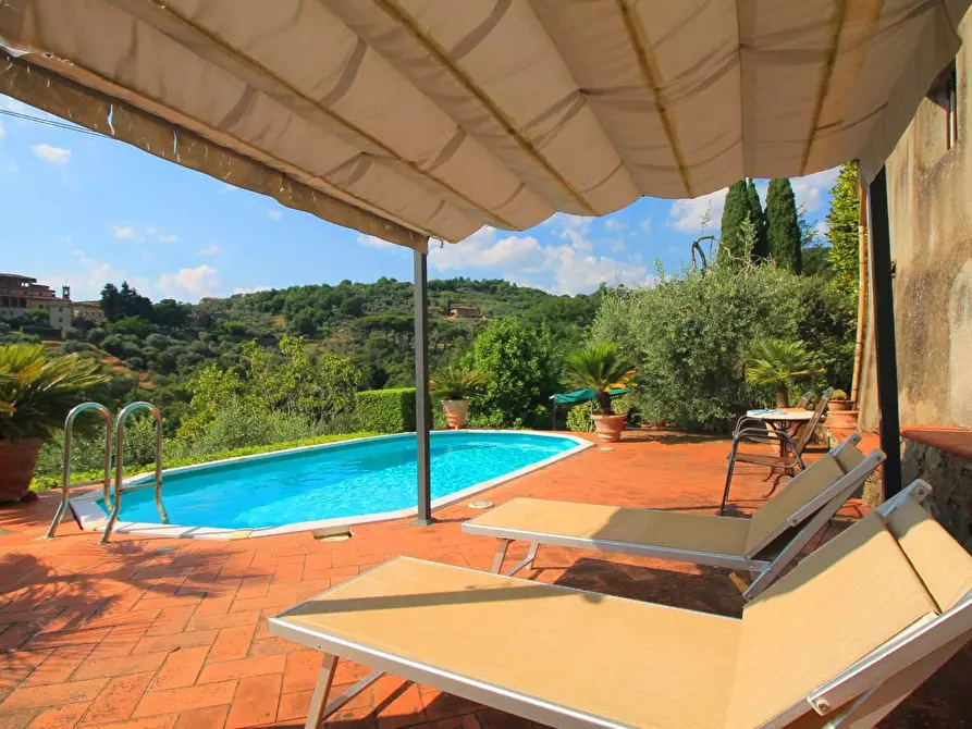 Immagine 2 di Casa colonica in vendita  a Vinci