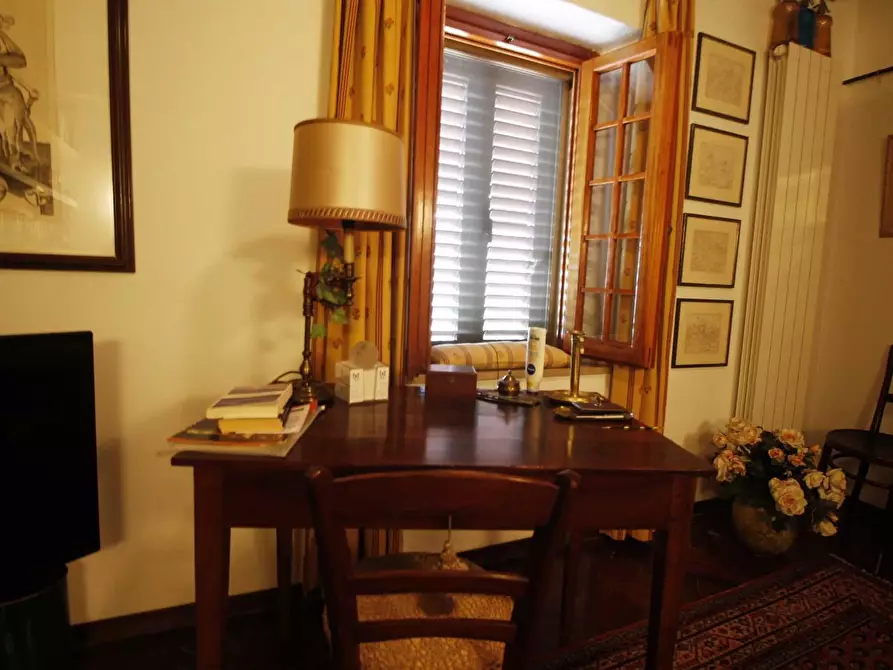 Immagine 24 di Casa colonica in vendita  a Vinci