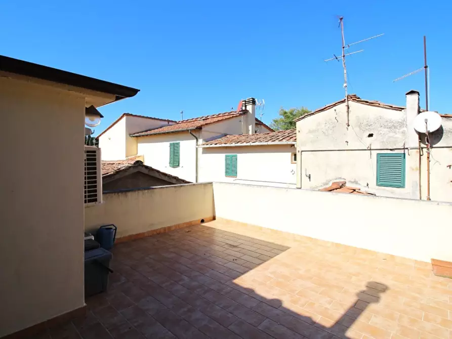 Immagine 4 di Appartamento in affitto  a Santa Maria A Monte