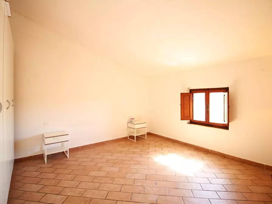 Immagine 13 di Appartamento in affitto  a Santa Maria A Monte