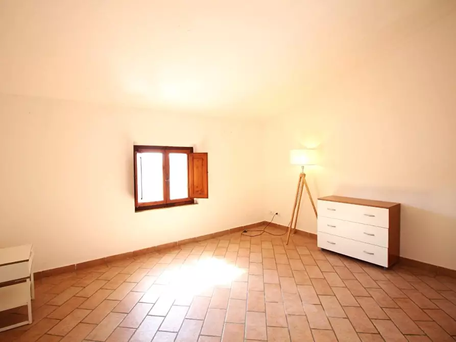 Immagine 12 di Appartamento in affitto  a Santa Maria A Monte