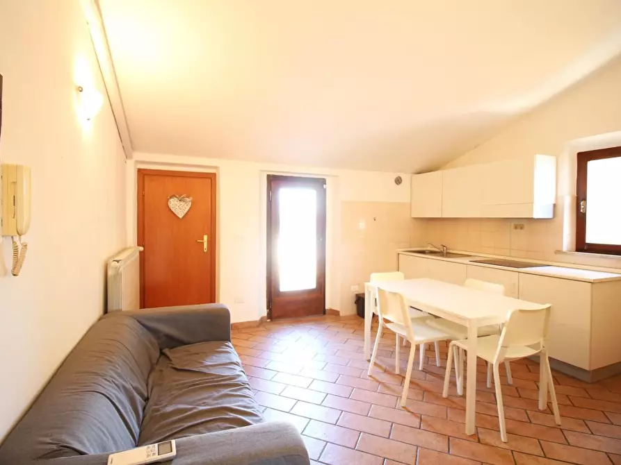 Immagine 1 di Appartamento in affitto  a Santa Maria A Monte