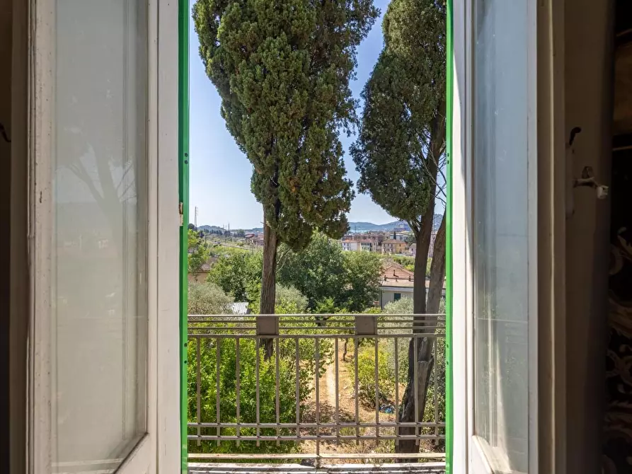 Immagine 22 di Casa trifamiliare in vendita  a La Spezia