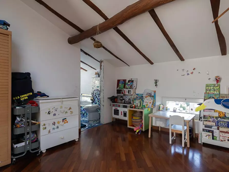 Immagine 26 di Casa trifamiliare in vendita  a La Spezia