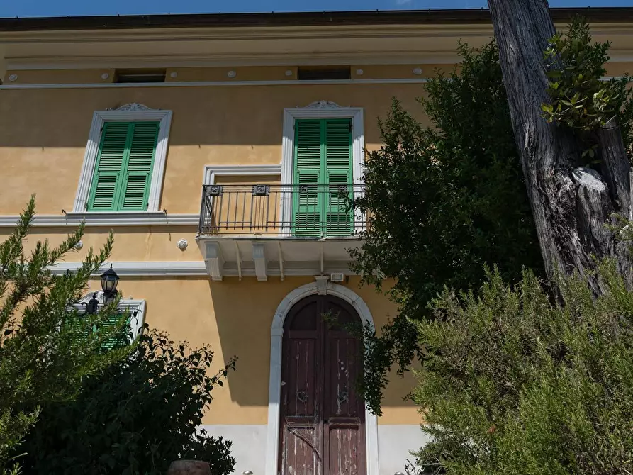 Immagine 12 di Casa trifamiliare in vendita  a La Spezia
