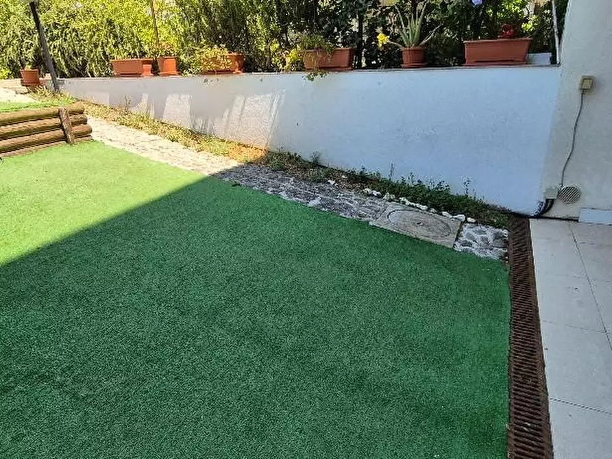 Immagine 2 di Appartamento in vendita  a Pisa