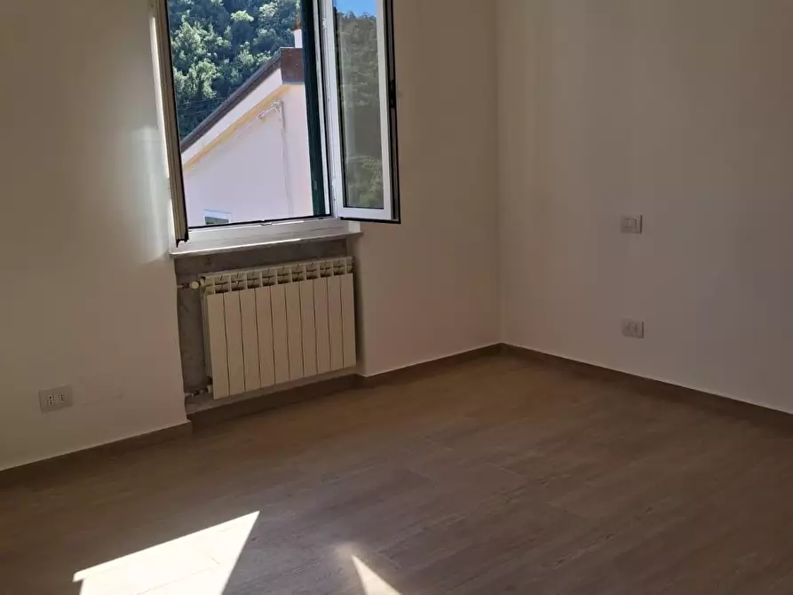 Immagine 5 di Appartamento in vendita  a Carrara
