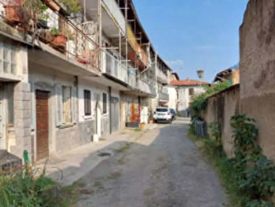 Immagine 2 di Appartamento in vendita  a Fagnano Olona