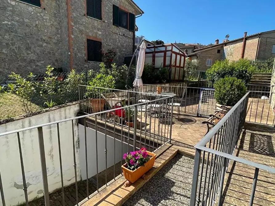 Immagine 9 di Appartamento in vendita  a Murlo